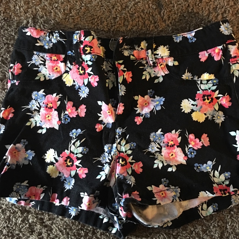 Flower shorts
